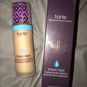 Tarte shape tape foundation (hydrating)